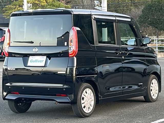 日産 ルークス X 佐賀県 2023(令5)年 1.2万km ブラック 純正９インチナビゲーション(Bluetooth/フルセグテレビ/HDMI)/ETC/片側パワースライド/左側ハンズフリースライドドア/コーナーセンサー前後/エマージェンシーブレーキ/車線逸脱警報/ドライブレコーダー前後/アラウンドビューモニター/スマートキー