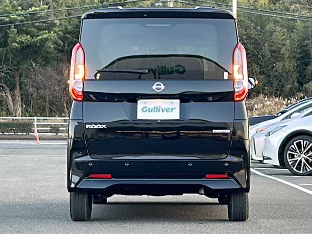 日産 ルークス X 佐賀県 2023(令5)年 1.2万km ブラック 純正９インチナビゲーション(Bluetooth/フルセグテレビ/HDMI)/ETC/片側パワースライド/左側ハンズフリースライドドア/コーナーセンサー前後/エマージェンシーブレーキ/車線逸脱警報/ドライブレコーダー前後/アラウンドビューモニター/スマートキー