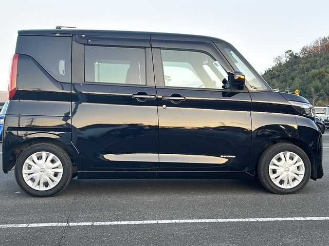 日産 ルークス X 佐賀県 2023(令5)年 1.2万km ブラック 純正９インチナビゲーション(Bluetooth/フルセグテレビ/HDMI)/ETC/片側パワースライド/左側ハンズフリースライドドア/コーナーセンサー前後/エマージェンシーブレーキ/車線逸脱警報/ドライブレコーダー前後/アラウンドビューモニター/スマートキー