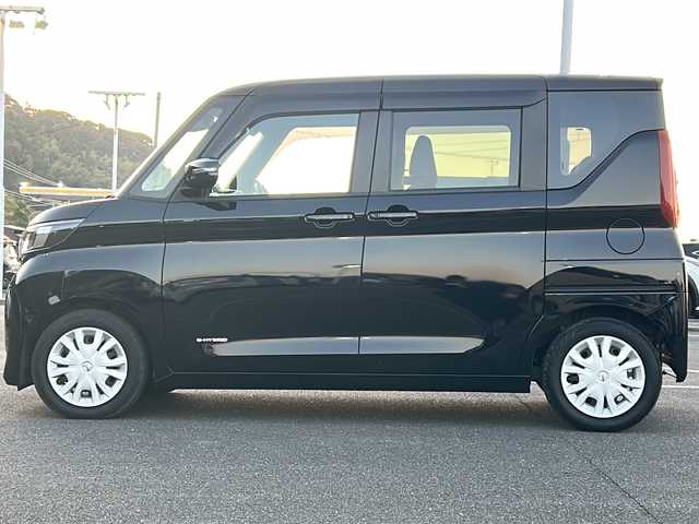 日産 ルークス X 佐賀県 2023(令5)年 1.2万km ブラック 純正９インチナビゲーション(Bluetooth/フルセグテレビ/HDMI)/ETC/片側パワースライド/左側ハンズフリースライドドア/コーナーセンサー前後/エマージェンシーブレーキ/車線逸脱警報/ドライブレコーダー前後/アラウンドビューモニター/スマートキー