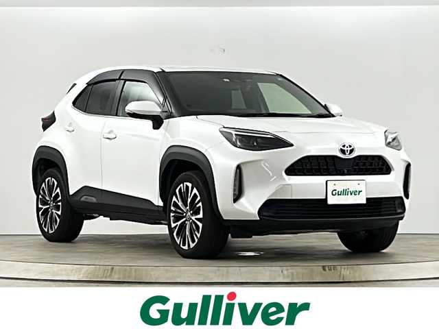 トヨタ ヤリスクロス ハイブリッド Z 愛知県 2023(令5)年 0.7万km プラチナホワイトパールマイカ 純正8型DAナビ/全方位カメラ/前後ドラレコ/ビルトインETC/レーダークルーズコントロール/トヨタセーフティセンス/ブラインドスポットモニター/レーンキープアシスト/ハーフレザーシート/パワーシート/シートヒーター/LEDヘッドライト/オートハイビーム/電子パーキングブレーキ/オートホールド/衝突軽減ブレーキ/ステアリングヒーター/禁煙