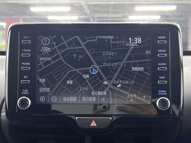 トヨタ ヤリスクロス ハイブリッド Z 愛知県 2023(令5)年 0.7万km プラチナホワイトパールマイカ 純正8型DAナビ/全方位カメラ/前後ドラレコ/ビルトインETC/レーダークルーズコントロール/トヨタセーフティセンス/ブラインドスポットモニター/レーンキープアシスト/ハーフレザーシート/パワーシート/シートヒーター/LEDヘッドライト/オートハイビーム/電子パーキングブレーキ/オートホールド/衝突軽減ブレーキ/ステアリングヒーター/禁煙