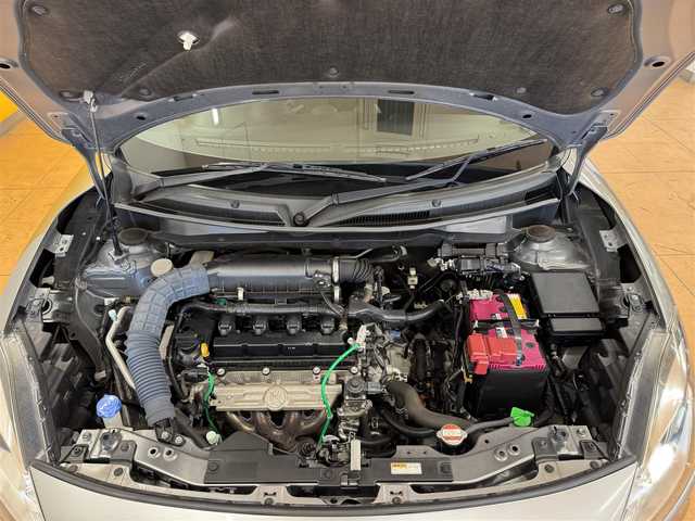 スズキ スイフト HYBRID RS 群馬県 2017(平29)年 6.6万km プレミアムシルバーメタリック スズキセーフティサポート/・衝突被害軽減ブレーキ/・誤発進抑制機能/・車線逸脱警報機能/純正SDナビ　8インチ/　　フルセグ/　　FM/AM/BT/USB/IPOD/SD/全方位カメラ/レーダークルーズコントロール/LEDヘッドライト/オートライト/フォグランプ/純正16インチAW/純正ドライブレコーダー/ステアリングスイッチ/純正フロアマット/ドアバイザー/横滑り防止機能/スマートキー/プッシュスタート/ETC