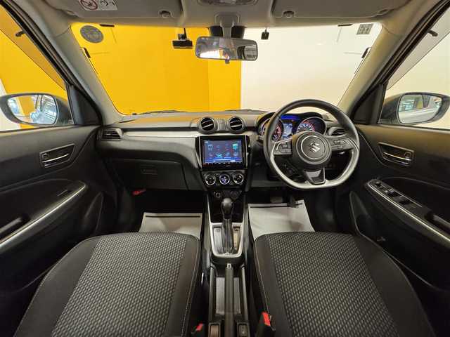 スズキ スイフト HYBRID RS 群馬県 2017(平29)年 6.6万km プレミアムシルバーメタリック スズキセーフティサポート/・衝突被害軽減ブレーキ/・誤発進抑制機能/・車線逸脱警報機能/純正SDナビ　8インチ/　　フルセグ/　　FM/AM/BT/USB/IPOD/SD/全方位カメラ/レーダークルーズコントロール/LEDヘッドライト/オートライト/フォグランプ/純正16インチAW/純正ドライブレコーダー/ステアリングスイッチ/純正フロアマット/ドアバイザー/横滑り防止機能/スマートキー/プッシュスタート/ETC