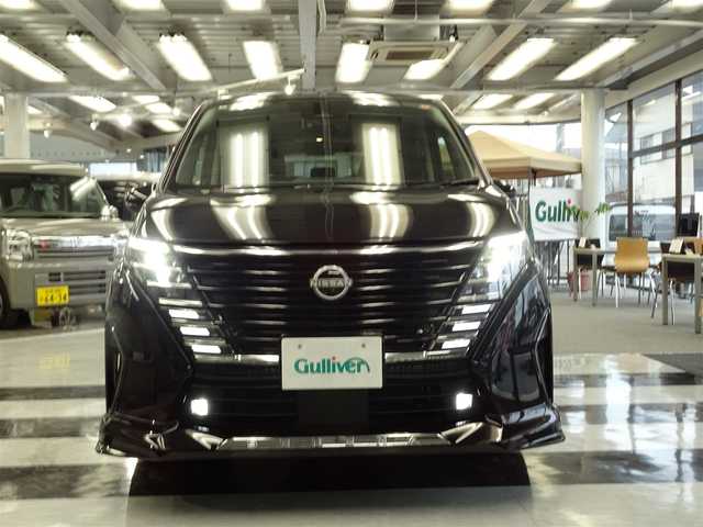 日産 セレナ e－パワー ハイウェイスター V 福岡県 2024(令6)年 0.8万km ダイヤモンドブラック ワンオーナー/12.3インチ純正ナビ/AM/FM/フルセグTV/HDMI/全方位カメラ/プロパイロット/インテリジェントクルーズコントロール/純正フリップダウンモニター/ビルトインＥＴＣ２．０/BSM/純正16インチAW/LEDヘッドライト/電動パーキング・オートホールド/純正フロアマット/ドアバイザー/保証書/取扱説明書/スペアキー（スマートキー）