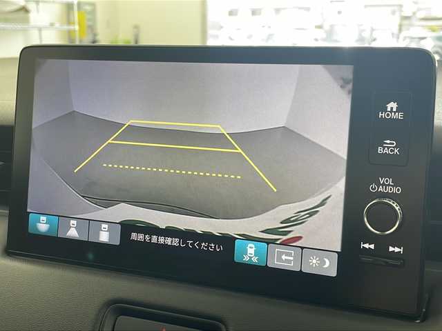 ホンダ ヴェゼル ハイブリッド e:HEV Z 岐阜県 2025(令7)年 0.1万km未満 ホワイトオーキッドパール 登録済み未使用車/ホンダセンシング/・衝突軽減ブレーキ/・誤発進抑制機能/・歩行者事故低減ステアリング/・路外逸脱抑制機能/・アダプティブクルーズコントロール/・車線維持支援システム/・先行車発進お知らせ機能/・標識認識機能/・後方誤発進抑制機能/・オートハイビーム/・アダプティブドライビングビーム（車速可変照明角度）/・トラフィックジャムアシスト（渋滞運転支援機能）/純正ナビ/（BT/フルセグ/USB/Apple Car Play/Android Auto）/置くだけ充電/前後コーナーセンサー/電動リアゲート/ETC2.0/ハーフレザー/シートヒーター/ステアリングヒーター/革ステアリング/ステアリングスイッチ/純正アルミホイール