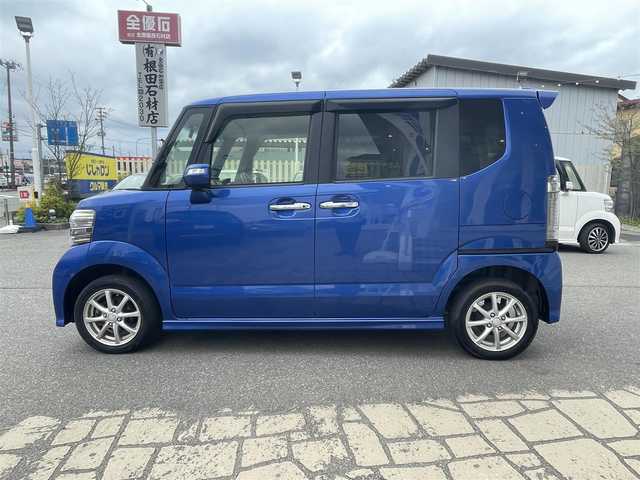 ホンダ Ｎ ＢＯＸ カスタム G SSパッケージ 秋田県 2017(平29)年 12.5万km ブリリアントスポーティブルーメタリック2トーン (株)IDOMが運営する【じしゃロン 秋田店】の自社ローン専用車両になります。こちらは現金またはオートローンご利用時の価格です。自社ローンご希望の方は別途その旨お申付け下さい/メモリナビ/フルセグテレビ/バックカメラ/ウィンカーミラー/片側パワースライドドア/ETC/ドアバイザー/プッシュスタート