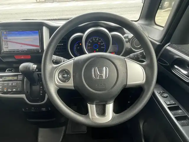 ホンダ Ｎ ＢＯＸ カスタム G SSパッケージ 秋田県 2017(平29)年 12.5万km ブリリアントスポーティブルーメタリック2トーン (株)IDOMが運営する【じしゃロン 秋田店】の自社ローン専用車両になります。こちらは現金またはオートローンご利用時の価格です。自社ローンご希望の方は別途その旨お申付け下さい/メモリナビ/フルセグテレビ/バックカメラ/ウィンカーミラー/片側パワースライドドア/ETC/ドアバイザー/プッシュスタート
