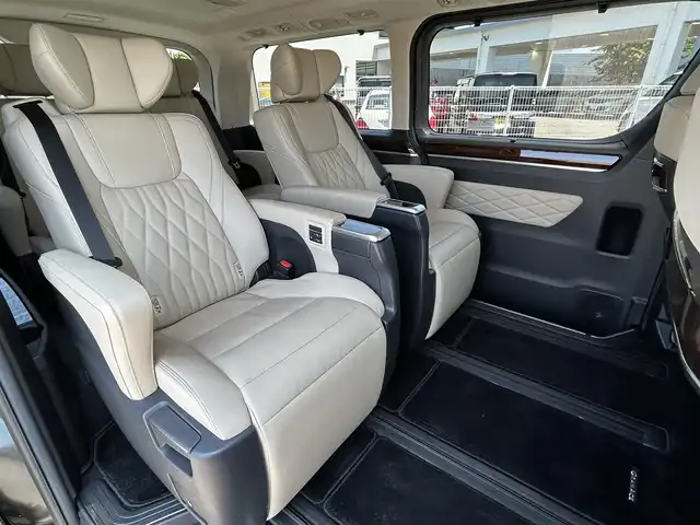 トヨタ グランエース プレミアム 愛知県 2020(令2)年 2万km ブラック 純正ナビ/ＤＴＶ/ＢＴ/ＣＤ／ＤＶＤ/後席モニター　/全周囲カメラ/前席シートヒーター/電子インナーミラー/クリアランスソナー/ＬＥＤヘッドライト/純正フロアマット/純正バイザー/純正Ｆドラレコ/衝突軽減ブレーキ