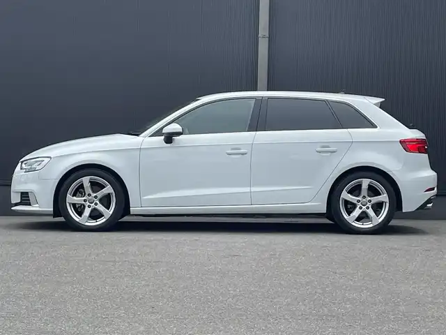 アウディ Ａ３ SB 30TFSI シグネチャーED 香川県 2020(令2)年 3.6万km グレイシアホワイトメタリック 純正ナビ/地デジ/Bカメラ/D席パワーシート/バーチャルコックピット/前席シートヒーター/オートホールド/LEDヘッドライト/アシスタンスpkg/純正17インチAW/ETC/スマートキー