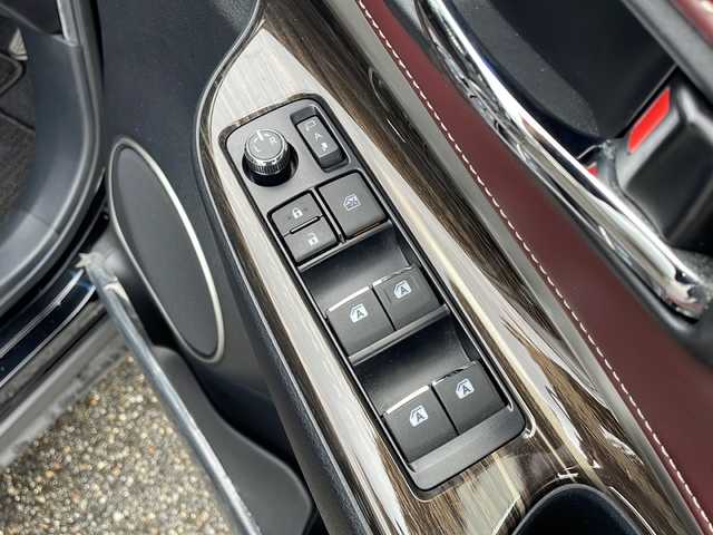 トヨタ ハリアー エレガンス 新潟県 2014(平26)年 7万km ブラック 4WD/純正メモリナビ/（BT/FM/AM/フルセグTV）/バックカメラ/ステアリングスイッチ/パワーシート/ハーフレザーシート/純正オートヘッドライト/フォグライト/冬タイヤ積載/ETC/取扱説明書