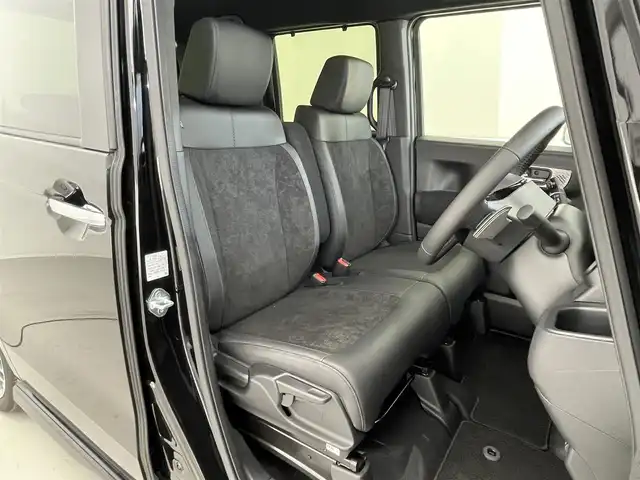 ホンダ Ｎ ＢＯＸ カスタム ターボ 滋賀県 2023(令5)年 0.6万km クリスタルブラックパール 純正8型ナビ【USB/Bluetooth/フルセグ】/バックカメラ/前席シートヒーター/ハーフレザーシート/両側電動スライド/ドライブレコーダー/電子パーキング/ブレーキホールド/パドルシフト/レーダークルーズコントロール/コーナーセンサー/ステアリングスイッチ