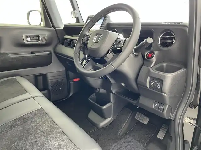 ホンダ Ｎ ＢＯＸ カスタム ターボ 滋賀県 2023(令5)年 0.6万km クリスタルブラックパール 純正8型ナビ【USB/Bluetooth/フルセグ】/バックカメラ/前席シートヒーター/ハーフレザーシート/両側電動スライド/ドライブレコーダー/電子パーキング/ブレーキホールド/パドルシフト/レーダークルーズコントロール/コーナーセンサー/ステアリングスイッチ