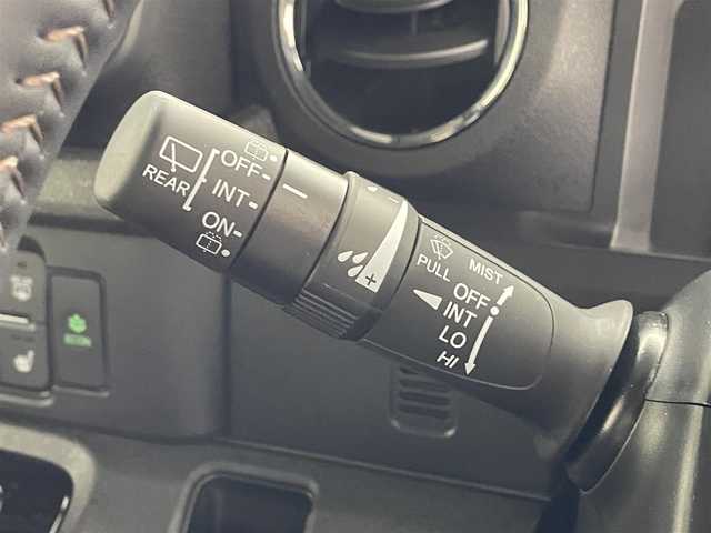 ホンダ Ｎ ＢＯＸ カスタム ターボ 大阪府 2023(令5)年 0.6万km クリスタルブラックパール ホンダセンシング/　・衝突軽減ブレーキ/　・アダプティブクルーズコントロール/　・車線維持支援システム/　・誤発進抑制機能/純正メモリナビ/　　BT/フルセグTV/バックカメラ/両側パワースライドドア/LEDオートライト/合皮ハーフレザーシート/シートヒーター/純正15インチアルミホイール/パドルシフト/コーナーセンサー/スマートキー/ETC