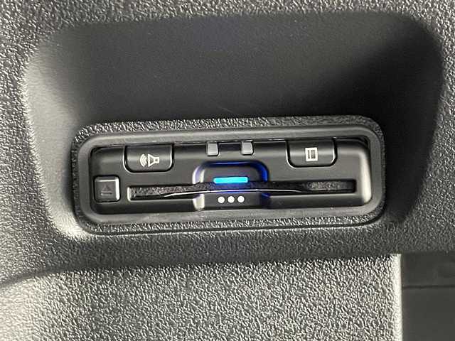 ホンダ Ｎ ＢＯＸ カスタム ターボ 大阪府 2023(令5)年 0.6万km クリスタルブラックパール ホンダセンシング/　・衝突軽減ブレーキ/　・アダプティブクルーズコントロール/　・車線維持支援システム/　・誤発進抑制機能/純正メモリナビ/　　BT/フルセグTV/バックカメラ/両側パワースライドドア/LEDオートライト/合皮ハーフレザーシート/シートヒーター/純正15インチアルミホイール/パドルシフト/コーナーセンサー/スマートキー/ETC