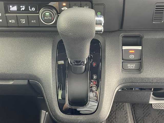 ホンダ Ｎ ＢＯＸ カスタム ターボ 大阪府 2023(令5)年 0.6万km クリスタルブラックパール ホンダセンシング/　・衝突軽減ブレーキ/　・アダプティブクルーズコントロール/　・車線維持支援システム/　・誤発進抑制機能/純正メモリナビ/　　BT/フルセグTV/バックカメラ/両側パワースライドドア/LEDオートライト/合皮ハーフレザーシート/シートヒーター/純正15インチアルミホイール/パドルシフト/コーナーセンサー/スマートキー/ETC