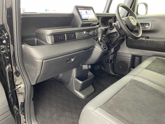 ホンダ Ｎ ＢＯＸ カスタム ターボ 大阪府 2023(令5)年 0.6万km クリスタルブラックパール ホンダセンシング/　・衝突軽減ブレーキ/　・アダプティブクルーズコントロール/　・車線維持支援システム/　・誤発進抑制機能/純正メモリナビ/　　BT/フルセグTV/バックカメラ/両側パワースライドドア/LEDオートライト/合皮ハーフレザーシート/シートヒーター/純正15インチアルミホイール/パドルシフト/コーナーセンサー/スマートキー/ETC