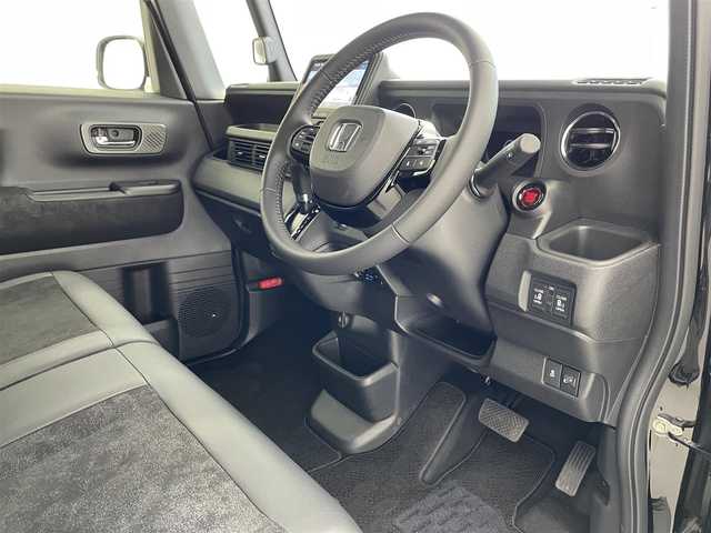 ホンダ Ｎ ＢＯＸ カスタム ターボ 大阪府 2023(令5)年 0.6万km クリスタルブラックパール ホンダセンシング/　・衝突軽減ブレーキ/　・アダプティブクルーズコントロール/　・車線維持支援システム/　・誤発進抑制機能/純正メモリナビ/　　BT/フルセグTV/バックカメラ/両側パワースライドドア/LEDオートライト/合皮ハーフレザーシート/シートヒーター/純正15インチアルミホイール/パドルシフト/コーナーセンサー/スマートキー/ETC