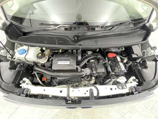 ホンダ Ｎ ＢＯＸ G L ホンダセンシング 千葉県 2017(平29)年 1.2万km プレミアムホワイトパールⅡ ホンダセンシング/・衝突軽減ブレーキ/・路外逸脱抑制機能/・先行車発進お知らせ/・標識認識機能/・レーンキープアシスト/社外7インチメモリナビ/CD BT フルセグ AM FM/バックカメラ/片側パワースライドドア/LEDオートライト/ステアリングスイッチ/後席サンシェード/純正フロアマット/ドアバイザー/プッシュスタート/スマートキー/ETC