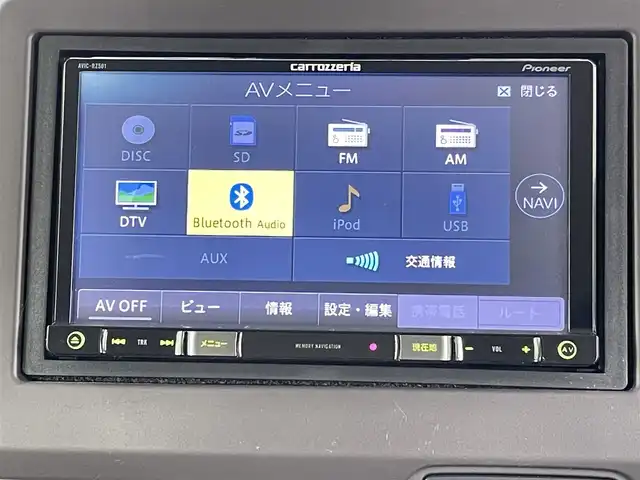 ホンダ Ｎ ＢＯＸ G L ホンダセンシング 千葉県 2017(平29)年 1.2万km プレミアムホワイトパールⅡ ホンダセンシング/・衝突軽減ブレーキ/・路外逸脱抑制機能/・先行車発進お知らせ/・標識認識機能/・レーンキープアシスト/社外7インチメモリナビ/CD BT フルセグ AM FM/バックカメラ/片側パワースライドドア/LEDオートライト/ステアリングスイッチ/後席サンシェード/純正フロアマット/ドアバイザー/プッシュスタート/スマートキー/ETC