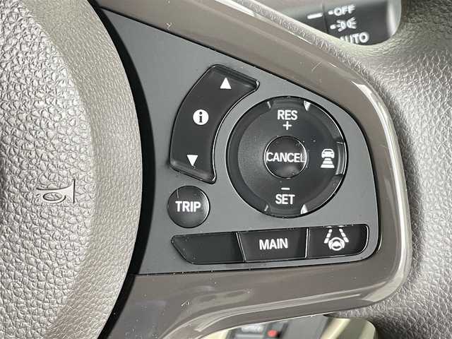 ホンダ Ｎ ＢＯＸ G L ホンダセンシング 千葉県 2017(平29)年 1.9万km プレミアムホワイトパールⅡ ホンダセンシング/・衝突軽減ブレーキ/・路外逸脱抑制機能/・先行車発進お知らせ/・標識認識機能/・レーンキープアシスト/社外7インチメモリナビ/CD BT フルセグ AM FM/バックカメラ/片側パワースライドドア/LEDオートライト/ステアリングスイッチ/後席サンシェード/純正フロアマット/ドアバイザー/プッシュスタート/スマートキー/ETC