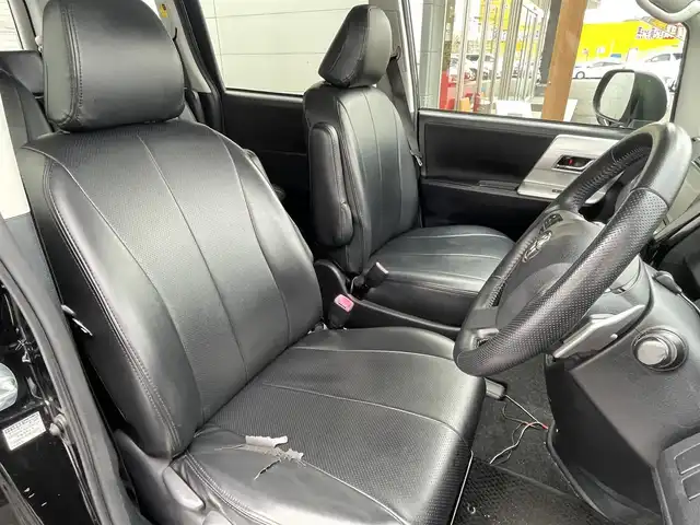 トヨタ ヴォクシー ZS 煌 千葉県 2011(平23)年 9.4万km ブラック (株)IDOMが運営する【じしゃロン八千代店】の自社ローン専用車両になります。/こちらは現金またはオートローンご利用時の価格です。自社ローンご希望の方は別途その旨お申付け下さい/フルセグTVカーナビ/Bluetoothオーディオ対応/バックカメラ/両側パワースライドドア