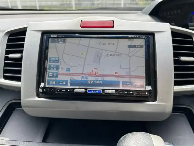 ホンダ フリード ハイブリット ジャストセレクション 福島県 2013(平25)年 11.4万km ポリッシュドメタルメタリック (株)IDOMが運営する【じしゃロン福島店】の自社ローン専用車両になります。こちらは現金またはオートローンご利用時の価格です。自社ローンご希望の方は別途その旨お申付け下さい/ＳＤナビ/フルセグTV/Bluetooth/片側パワースライドドア/ドアバイザー/ETC/３列シート/後席モニター