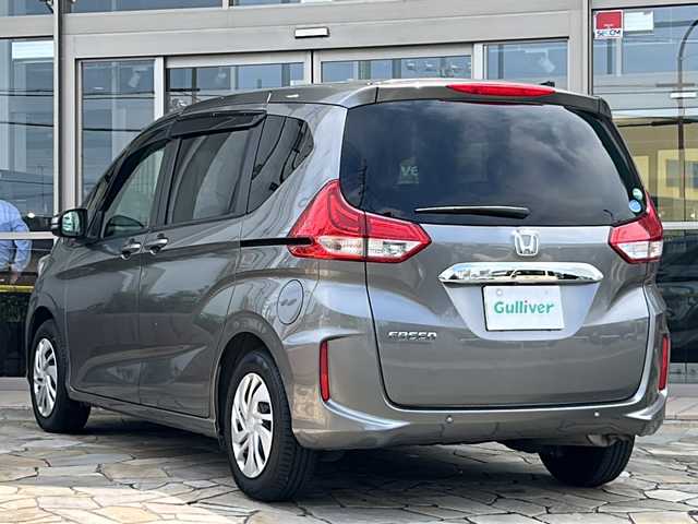 ホンダ フリード G ホンダセンシング 静岡県 2020(令2)年 3.6万km スーパープラチナグレーメタリック 純正ナビ/・CD/DVD/・FM/AM/・フルセグTV/・SD/Music Rack/・USB/iPod/・Bluetooth/主要装備/・バックカメラ/・ＥＴＣ/・ＬＥＤヘッドライト/・アクティブコーナリングライト/・両側パワースライドドア/・運転席＋助手席シートヒーター/・前後ドライブレコーダー/・ホンダセンシング/・アイドリングストップ/・レーダークルコン/・純正マット/・オートライト