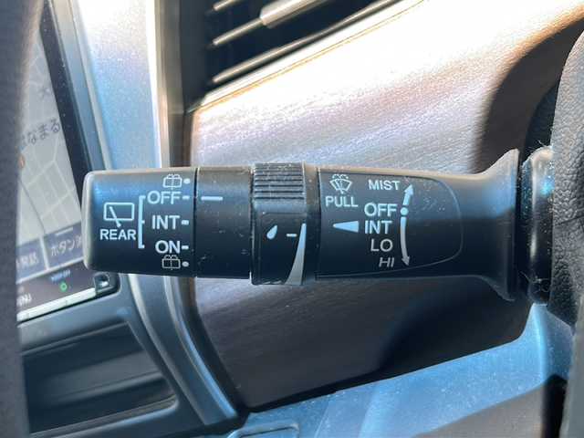 ホンダ フリード G ホンダセンシング 静岡県 2020(令2)年 3.6万km スーパープラチナグレーメタリック 純正ナビ/・CD/DVD/・FM/AM/・フルセグTV/・SD/Music Rack/・USB/iPod/・Bluetooth/主要装備/・バックカメラ/・ＥＴＣ/・ＬＥＤヘッドライト/・アクティブコーナリングライト/・両側パワースライドドア/・運転席＋助手席シートヒーター/・前後ドライブレコーダー/・ホンダセンシング/・アイドリングストップ/・レーダークルコン/・純正マット/・オートライト