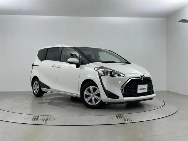 トヨタ シエンタ G 埼玉県 2019(平31)年 3.6万km ホワイトパールクリスタルシャイン 純正ナビ　NSCN-W68/(Bluetooth/AUX/CD/AM/FM)/地デジワンセグ/全方位カメラ/ETC/オートマチックハイビーム/車線逸脱警報/衝突軽減ブレーキ/リヤシートリマインダー/先行車発進お知らせ機能/クリアランスソナー/アイドリングストップ/プッシュスタート/両側パワースライドドア/ウィンカーミラー/電動格納ミラー/社外フロアマット