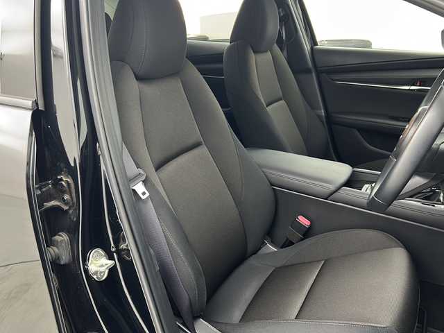 マツダ マツダ３セダン 15S ツーリング 宮城県 2020(令2)年 5.6万km ジェットブラックマイカ 禁煙車/ワンオーナー/i-ACTIVESENSE/・衝突軽減ブレーキ/・レーンキープアシスト/・アダプティブクルーズコントロール/・オートハイビームアシスト/・ブラインドスポットモニター/・ヘッドアップディスプレイ/マツダコネクトナビ/・CD.DVD.BT.USB.HDMI/フルセグTV/バックモニター/ETC/社外ドライブレコーダー（FR）/LEDヘッドライト/アイドリングストップ/横滑り防止装置/電動パーキングブレーキ/オートホールド/ステアリングスイッチ/プッシュスタート/スマートキー2個/純正18インチアルミホイール/純正フロアマット