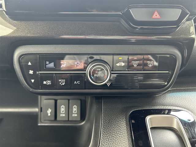 ホンダ Ｎ ＢＯＸ カスタム G L ターボ ホンダセンシング 千葉県 2019(令1)年 5.2万km ブリリアントスポーティブルーメタリック2トーン 純正８インチナビ/(FM/AM/Bluetooth/TV/)/バックカメラ/衝突被害軽減システム/車線逸脱警報/クルーズコントロール/ハーフレザーシート/両側パワースライドドア/横滑り防止装置/ETC/アイドリングストップ/LEDヘッドライト/フォグランプ/オートライト/ウィンカーミラー/電動格納ミラー/純正１５インチAW/シートリフター/プッシュスタート/スマートキー/フロアマット/ドアバイザー/スペアキー/取扱説明書/保証書/パドルシフト