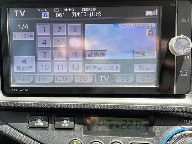 トヨタ アクア G 山形県 2012(平24)年 9.5万km グレーメタリック ・ワンオーナー/・純正ナビ/フルセグ/CD/DVD/Bluetooth/・バックカメラ/・ETC/・HIDヘッドライト/・オートライト/・前席シートヒーター/・純正マット/・純正AW＋スタッドレスタイヤ車載/・保証書/・取扱説明書