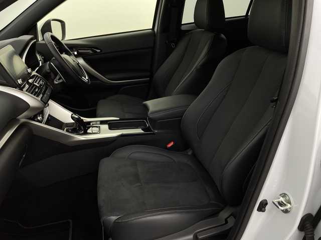 三菱 エクリプス クロス ＰＨＥＶ 新潟県 2022(令4)年 1.3万km ホワイトダイヤモンド 4WD/純正ナビ/　　フルセグ/BT/iPod/USB/アラウンドビューモニター/レーダークルーズコントロール/パワーシート/シートヒーター/LEDオートライト/オートマチックハイビーム/純正アルミホイール/ステアリングスイッチ/ステアリングヒーター/パドルシフト/BSM/スマートキー/ETC2.0
