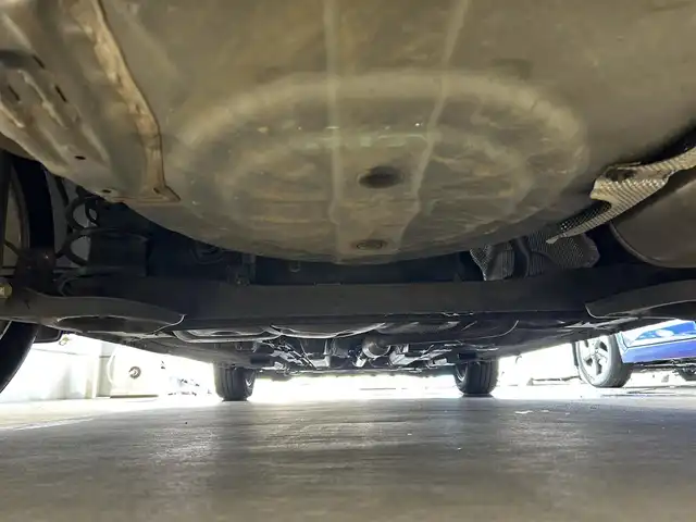 日産 ノート e－パワー メダリスト 群馬県 2019(令1)年 4.3万km ダークメタルグレー 純正SDナビ/CD・DVD・SD・USB/Bluetooth・フルセグTV/バック/サイド/フロント/全方位カメラ/デジタルインナーミラー/純正ドライブレコーダー/ETC/横滑り防止装置/レーンキープアシスト/衝突軽減ブレーキ/アイドリングストップ/純正アルミホイール/純正フロアマット/取説・保証書/スペアキー