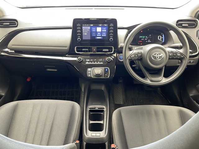トヨタ アクア X 沖縄県 2021(令3)年 4.9万km アーバンカーキ 純正ディスプレイオーディオ/Ｂｌｕｅｔｏｏｔｈ接続/ＵＳＢ/パノラミックビュモニター/トヨタセーフティセンス/・衝突被害軽減ブレーキ (プリクラッシュセーフティ)																									/・ハンドル操作サポート (レーントレーシングアシスト)																									/・追従ドライブ支援機能 (レーダークルーズコントロール)																									/・車線はみ出しアラート (レーンディパーチャーアラート)																									/・自動ハイビーム (オートマチックハイビーム)	/ステアリングスイッチ/ブラインドスポットモニター/パーキングアシスト																								/前後コーナーセンサー/ＬＥＤヘッドライト/スマートキー/スペアキー/プッシュスタート/純正フロアマット