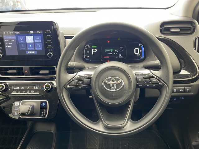 トヨタ アクア X 沖縄県 2021(令3)年 4.9万km アーバンカーキ 純正ディスプレイオーディオ/Ｂｌｕｅｔｏｏｔｈ接続/ＵＳＢ/パノラミックビュモニター/トヨタセーフティセンス/・衝突被害軽減ブレーキ (プリクラッシュセーフティ)																									/・ハンドル操作サポート (レーントレーシングアシスト)																									/・追従ドライブ支援機能 (レーダークルーズコントロール)																									/・車線はみ出しアラート (レーンディパーチャーアラート)																									/・自動ハイビーム (オートマチックハイビーム)	/ステアリングスイッチ/ブラインドスポットモニター/パーキングアシスト																								/前後コーナーセンサー/ＬＥＤヘッドライト/スマートキー/スペアキー/プッシュスタート/純正フロアマット
