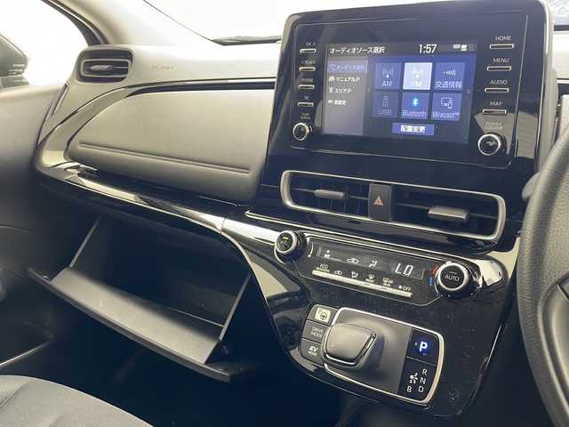 トヨタ アクア X 沖縄県 2021(令3)年 4.9万km アーバンカーキ 純正ディスプレイオーディオ/Ｂｌｕｅｔｏｏｔｈ接続/ＵＳＢ/パノラミックビュモニター/トヨタセーフティセンス/・衝突被害軽減ブレーキ (プリクラッシュセーフティ)																									/・ハンドル操作サポート (レーントレーシングアシスト)																									/・追従ドライブ支援機能 (レーダークルーズコントロール)																									/・車線はみ出しアラート (レーンディパーチャーアラート)																									/・自動ハイビーム (オートマチックハイビーム)	/ステアリングスイッチ/ブラインドスポットモニター/パーキングアシスト																								/前後コーナーセンサー/ＬＥＤヘッドライト/スマートキー/スペアキー/プッシュスタート/純正フロアマット
