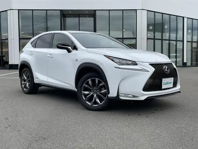 レクサス ＮＸ 300h Fスポーツ 青森県 2016(平28)年 9.3万km ホワイトノーヴァガラスフレーク ・4WD/・純正メーカーナビ/・Bluetooth/フルセグ/・USBポート/・バック/サイドカメラ/・クルーズコントロール/・本革シート/・エアシート/・シートヒーター/・オートライト/・パドルシフト/・オートブレーキホールド/・プッシュスタート/・スマートキー/・純正LEDヘッドライト/・純正18AW/・保証書・取説あり