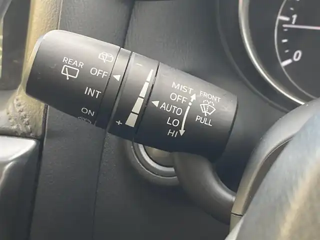 マツダ ＣＸ－５ XD Lパッケージ 静岡県 2015(平27)年 8.2万km ブルーリフレックスマイカ (株)IDOMが運営する【じしゃロン焼津店】の自社ローン専用車両になります。こちらは現金またはオートローンご利用時の価格です。自社ローンご希望の方は別途その旨お申付け下さい /純正ＳＤナビ/（フルセグＴＶ/ＣＤ/ＤＶＤ/ミュージックサーバー/衝突軽減ブレーキ）/レーダークルーズ/バックカメラ/サイドカメラ/レザーシート/パワーシート/シートヒーター/ＬＥＤヘッドライト/オートライト/ＥＴＣ