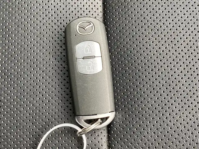 マツダ ＣＸ－５ XD Lパッケージ 静岡県 2015(平27)年 8.2万km ブルーリフレックスマイカ (株)IDOMが運営する【じしゃロン焼津店】の自社ローン専用車両になります。こちらは現金またはオートローンご利用時の価格です。自社ローンご希望の方は別途その旨お申付け下さい /純正ＳＤナビ/（フルセグＴＶ/ＣＤ/ＤＶＤ/ミュージックサーバー/衝突軽減ブレーキ）/レーダークルーズ/バックカメラ/サイドカメラ/レザーシート/パワーシート/シートヒーター/ＬＥＤヘッドライト/オートライト/ＥＴＣ