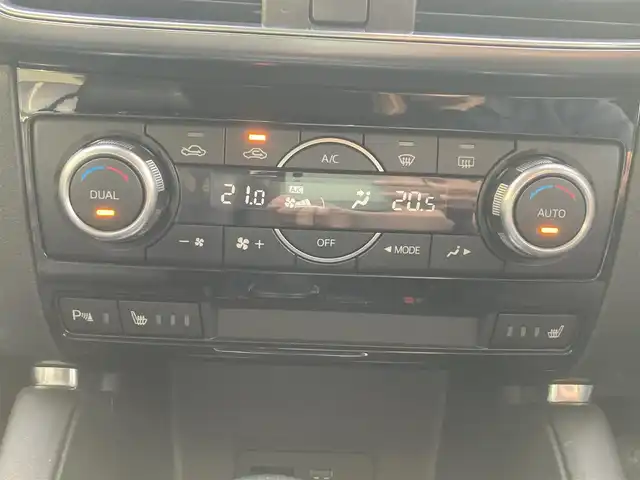 マツダ ＣＸ－５ XD Lパッケージ 静岡県 2015(平27)年 8.2万km ブルーリフレックスマイカ (株)IDOMが運営する【じしゃロン焼津店】の自社ローン専用車両になります。こちらは現金またはオートローンご利用時の価格です。自社ローンご希望の方は別途その旨お申付け下さい /純正ＳＤナビ/（フルセグＴＶ/ＣＤ/ＤＶＤ/ミュージックサーバー/衝突軽減ブレーキ）/レーダークルーズ/バックカメラ/サイドカメラ/レザーシート/パワーシート/シートヒーター/ＬＥＤヘッドライト/オートライト/ＥＴＣ