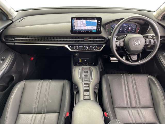 ホンダ ＺＲ－Ｖ ハイブリッド e:HEV Z 鹿児島県 2024(令6)年 3.4万km プラチナホワイトパール 禁煙車/純正ナビ/全方位カメラ/前後ドラレコ/ビルドインETC/BOSEプレミアムサウンド/ホンダセンシング/・衝突軽減ブレーキ/・誤発進抑制機能/・後方誤発進抑制機能/・近距離衝突軽減ブレーキ/・歩行者事故低減ステアリング/・路外逸脱抑制機能/・渋滞追従付アダプティブクルーズコントロール/・トラフィックアラート/・先行車発進のお知らせ/・オートハイビーム/・パーキングセンサー/BSM/ワイヤレス充電/シートヒーター/ステアリングヒーター/電動パーキング/オートホールド/パワーシート/パドルシフト/純正フロアマット/電動リアゲート