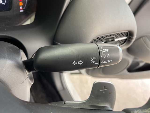 ホンダ ＺＲ－Ｖ ハイブリッド e:HEV Z 鹿児島県 2024(令6)年 3.4万km プラチナホワイトパール 禁煙車/純正ナビ/全方位カメラ/前後ドラレコ/ビルドインETC/BOSEプレミアムサウンド/ホンダセンシング/・衝突軽減ブレーキ/・誤発進抑制機能/・後方誤発進抑制機能/・近距離衝突軽減ブレーキ/・歩行者事故低減ステアリング/・路外逸脱抑制機能/・渋滞追従付アダプティブクルーズコントロール/・トラフィックアラート/・先行車発進のお知らせ/・オートハイビーム/・パーキングセンサー/BSM/ワイヤレス充電/シートヒーター/ステアリングヒーター/電動パーキング/オートホールド/パワーシート/パドルシフト/純正フロアマット/電動リアゲート