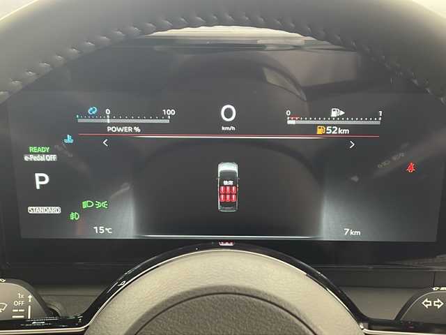 日産 セレナ e－パワー ハイウェイスター V 兵庫県 2025(令7)年 0.1千km プリズムホワイト ・登録済未使用車/・ヘッドランプ オートレベライザー/・アダプティブLEDヘッドライトシステム/・インテリジェントアラウンドビューモニター（移動物 検知機能付）/・インテリジェント ルームミラー/・アドバンスドドライブアシストディスプレイ/・統合型インターフェースディスプレイ/・ワイヤレス充電器/・車載通信ユニット/・ETC2.0ユニット（ビルトインタイプ）/・ドライブレコーダー（前後セット）/・プロパイロット（ナビリンク機能付）+プロパイロット緊急停止支援システム（SOSコール機能付）+SOSコール/・BSM/・純正12.3型ナビ＆フルセグ＆BT＆USB＆HDMI/・フロント、リアソナー/・両側パワースライドドア/・ハンズフリーパワースライドドア/・ステアリングリモコン/・オートホールド/・電子パーキング/・スマートキー/・スペアキー/・プッシュスタート/・純正１６インチアルミホイール/・エマージェンシーブレーキ/・ハンドル支援機能/・ふらつき警報/・先行車発進お知らせ/・標識検知機能/・後側方車両検知警報/・後側方衝突防止支援