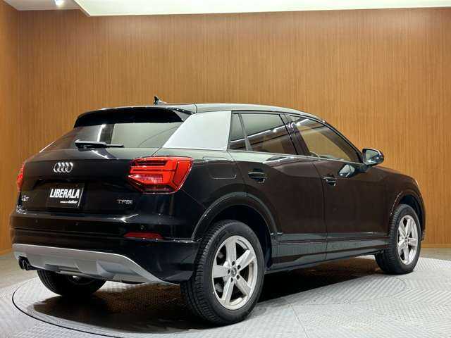 アウディ Ｑ２ 1.4TFSI シリンダーオンデマンドスポーツ 千葉県 2018(平30)年 4万km ミトスブラックメタリック パノラマSR /B＆O音響　/革シート　/バーチャルコックピット　/アシスタンスパッケージ　/ACC　/ナビ　/TV　/Bカメラ　/Bluetooth接続　/電動シート　/シートヒーター　/LEDヘッドライト　/衝突軽減B　/サイドアシスト　/ドラレコ　/ETC