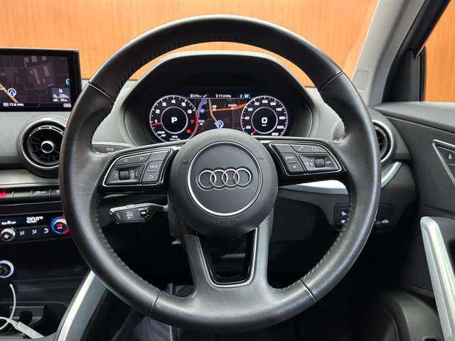 アウディ Ｑ２ 1.4TFSI シリンダーオンデマンドスポーツ 千葉県 2018(平30)年 4万km ミトスブラックメタリック パノラマSR /B＆O音響　/革シート　/バーチャルコックピット　/アシスタンスパッケージ　/ACC　/ナビ　/TV　/Bカメラ　/Bluetooth接続　/電動シート　/シートヒーター　/LEDヘッドライト　/衝突軽減B　/サイドアシスト　/ドラレコ　/ETC