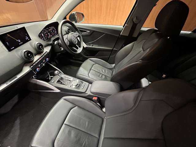 アウディ Ｑ２ 1.4TFSI シリンダーオンデマンドスポーツ 千葉県 2018(平30)年 4万km ミトスブラックメタリック パノラマSR /B＆O音響　/革シート　/バーチャルコックピット　/アシスタンスパッケージ　/ACC　/ナビ　/TV　/Bカメラ　/Bluetooth接続　/電動シート　/シートヒーター　/LEDヘッドライト　/衝突軽減B　/サイドアシスト　/ドラレコ　/ETC