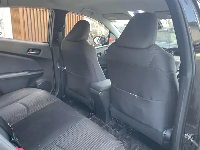 トヨタ プリウス S 埼玉県 2016(平28)年 14.6万km アティチュードブラックマイカ (株)IDOMが運営する【じしゃロン川越店】の自社ローン専用車両になります。こちらは現金またはオートローンご利用時の価格です。自社ローンご希望の方は別途その旨お申付け下さい/社外９インチナビ/Ｂカメラ/フルセグ/Ｂｌｕｅｔｏｏｔｈ/プリクラッシュセーフティ/レーダークルーズコントロール/レーンキープアシスト/オートハイビーム/ＬＥＤ/フォグライト/車高調/ＥＴＣ/スマートキー/プッシュスタート