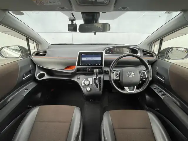 トヨタ シエンタ ハイブリッド G クエロ 千葉県 2019(平31)年 4.7万km ホワイトパールクリスタルシャイン 衝突軽減ブレーキ/全方位カメラ/両側パワースライドドア/純正９インチナビ/フルセグＴＶ/Ｂｌｕｅｔｏｏｔｈ/ＥＴＣ/ＬＥＤヘッドライト/オートライト/プッシュスタート/スマートキー